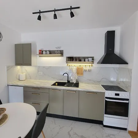 Park 2, Mirijevo, Serbia בלגרד