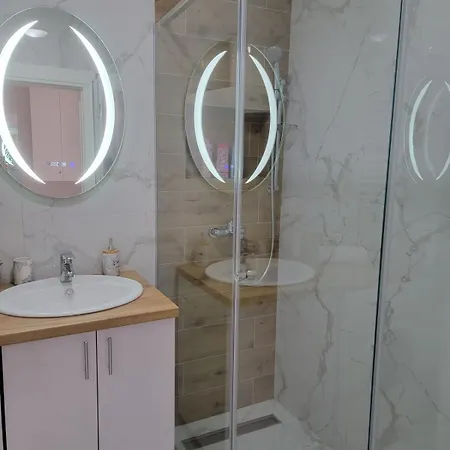 Park 2, Mirijevo, Serbia アパート